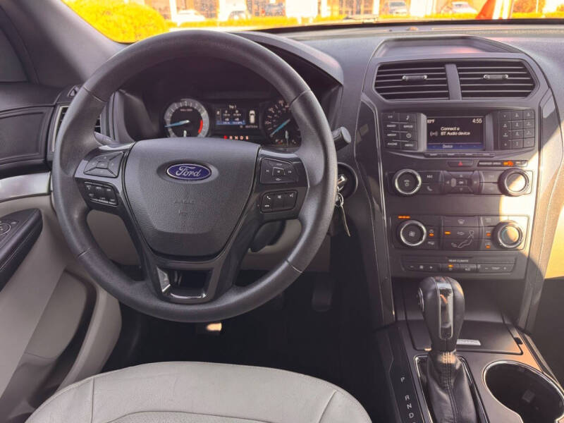 2018 Ford Explorer