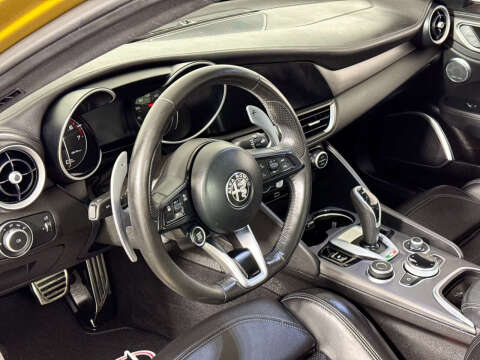 2022 Alfa Romeo Giulia Veloce