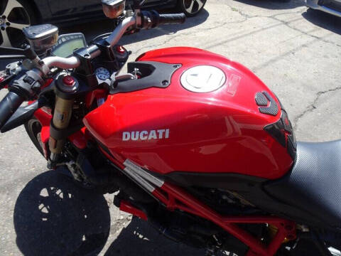 2015 Ducati Streetfighter