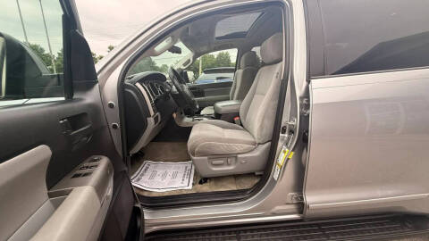 2011 Toyota Sequoia SR5