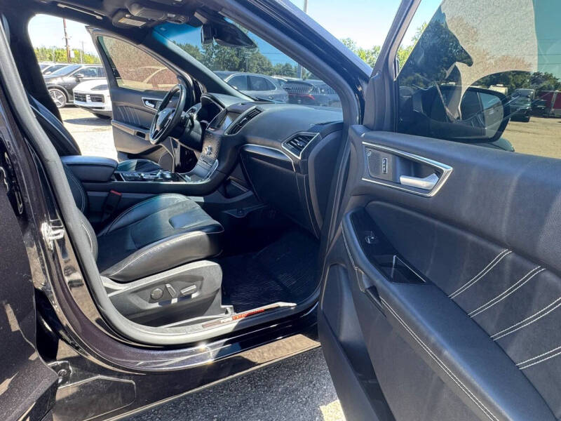2020 Ford Edge ST