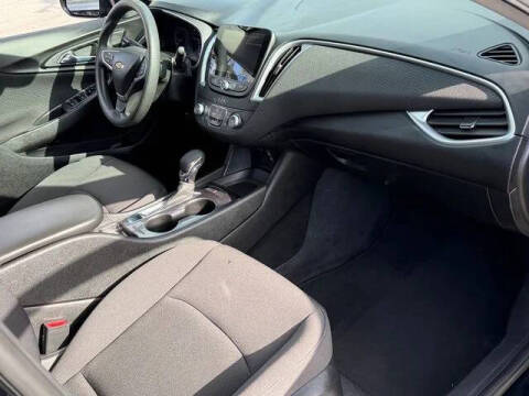 2022 Chevrolet Malibu LS