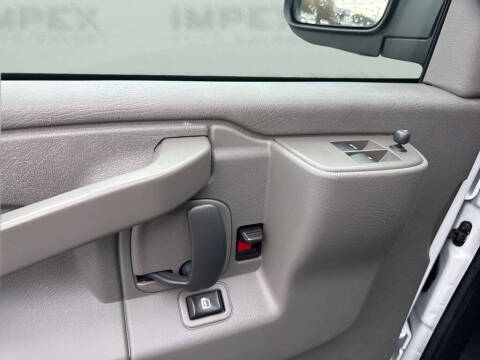 2024 Chevrolet Express 2500