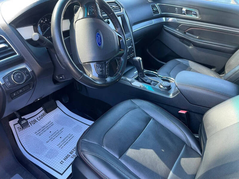 2016 Ford Explorer Sport