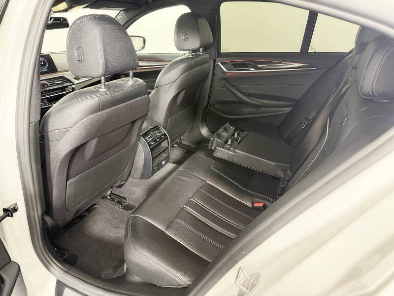 2017 BMW 5 Series 540i