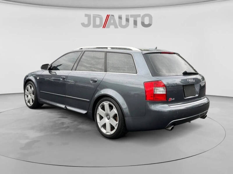 2005 Audi S4 Avant quattro