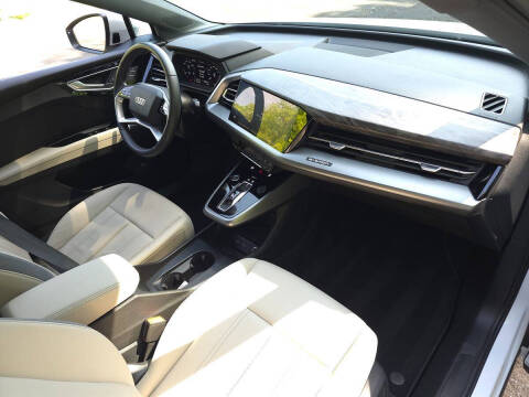 2023 Audi Q4 e-tron quattro Premium 50