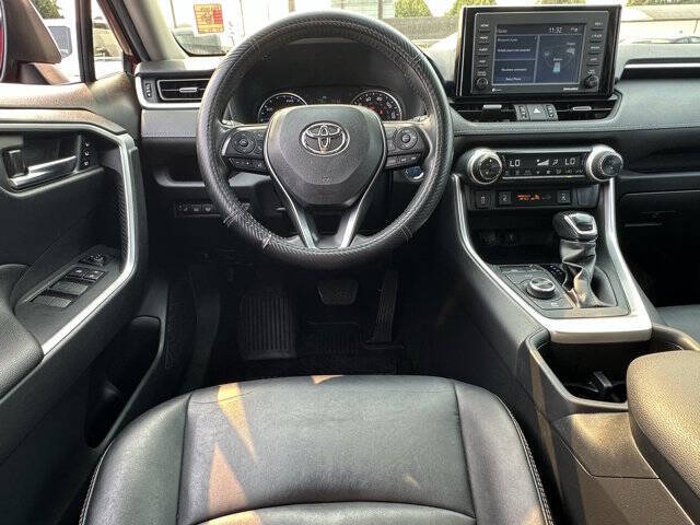 2022 Toyota RAV4 Hybrid XLE Premium