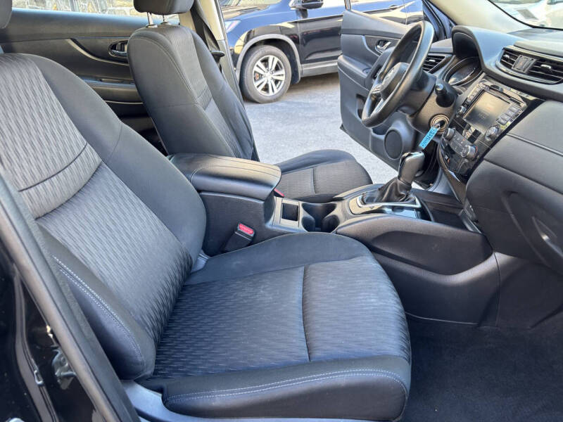 2018 Nissan Rogue S