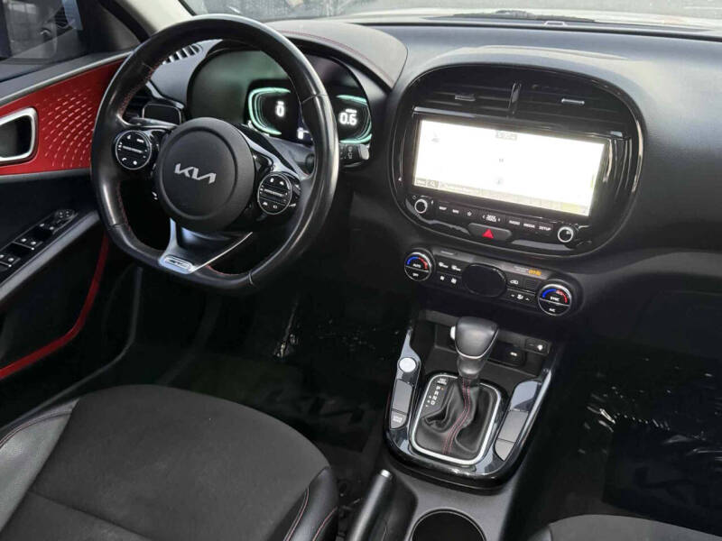 2023 Kia Soul GT-Line