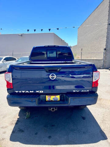 2019 Nissan Titan XD SV