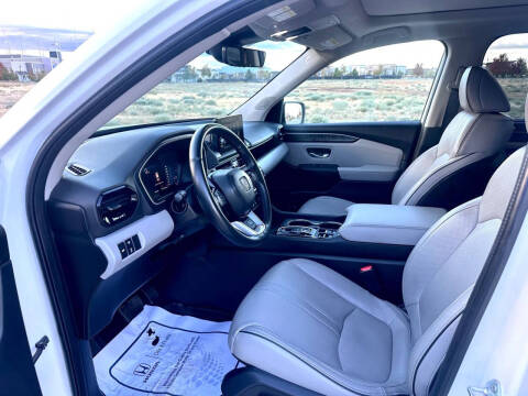 2023 Honda Pilot Elite