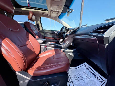 2017 Ford Edge Titanium