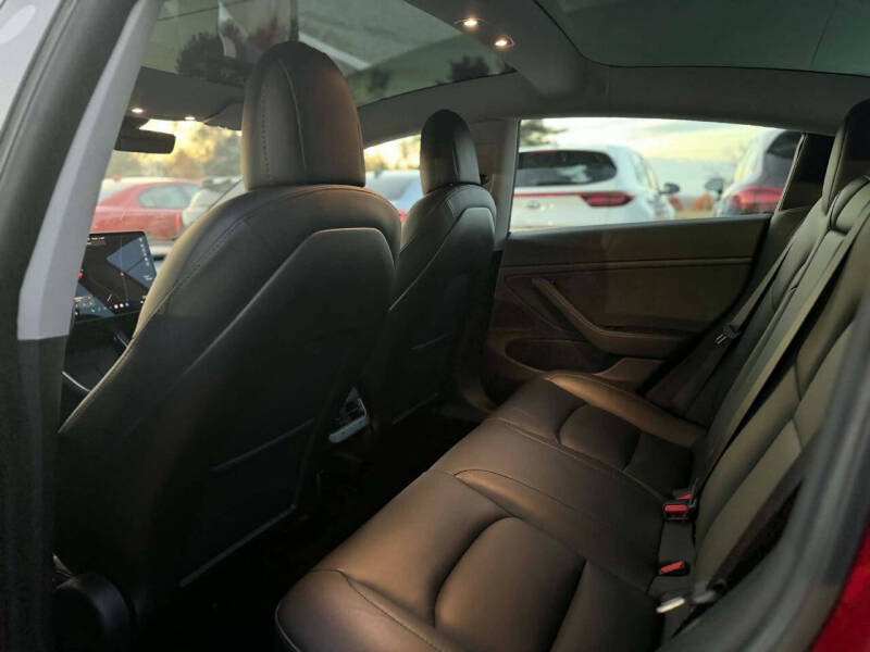 2020 Tesla Model 3 Long Range