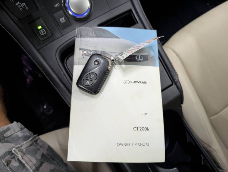 2011 Lexus CT 200h