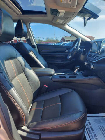 2021 Nissan Altima 2.0 SR