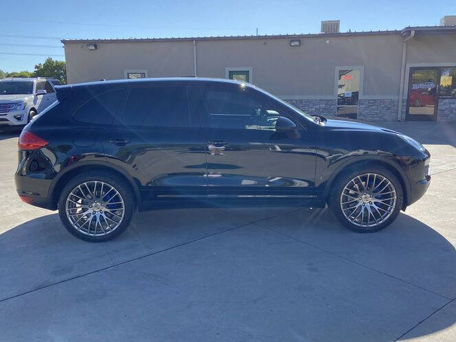 2020 Porsche Macan Turbo