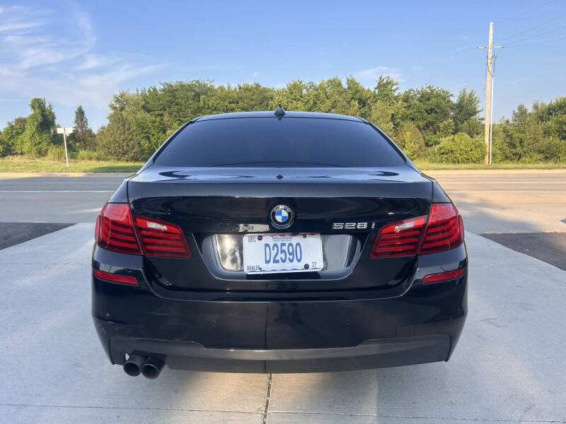 2014 BMW 5 Series 528i