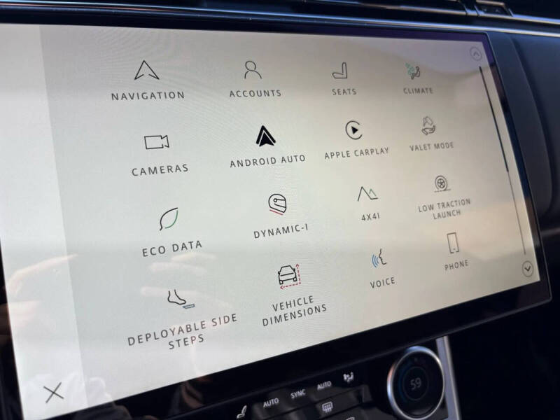 2023 Land Rover Range Rover P530 SE