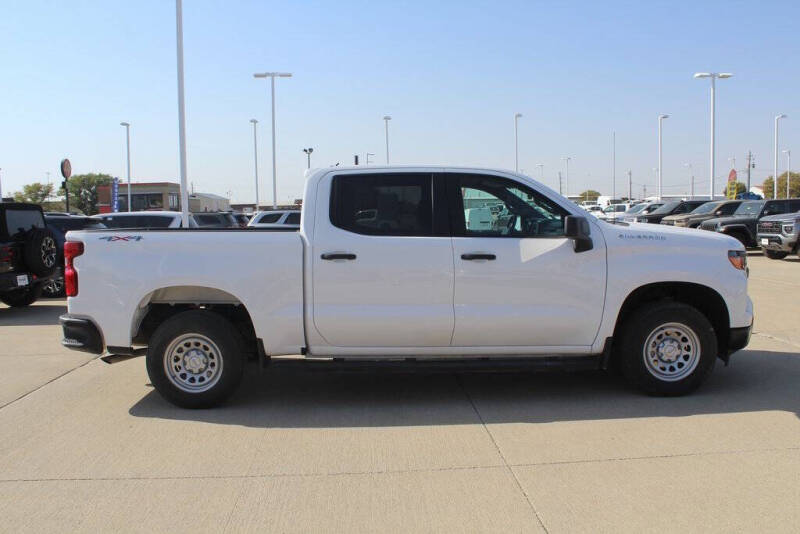 Used 2024 Chevrolet Silverado 1500 Work Truck with VIN 2GCUDAED4R1145230 for sale in Storm Lake, IA