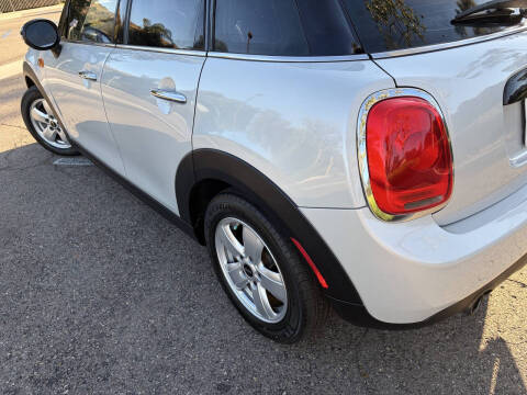 2016 MINI Hardtop 4 Door Cooper