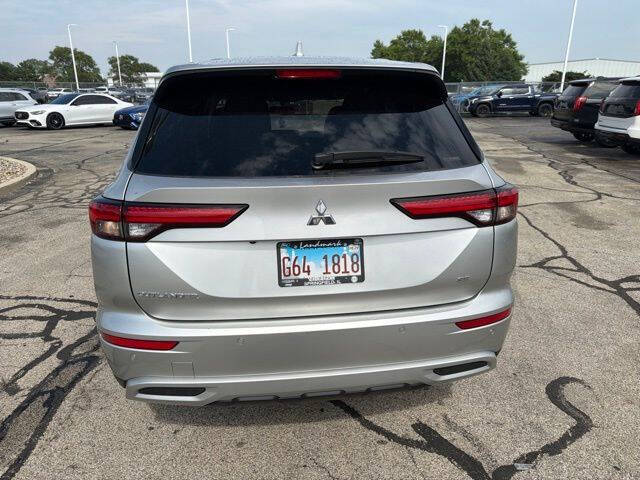 2023 Mitsubishi Outlander SE