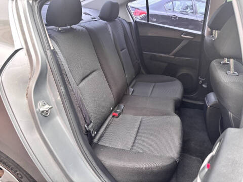 2012 Mazda MAZDA3 i Sport