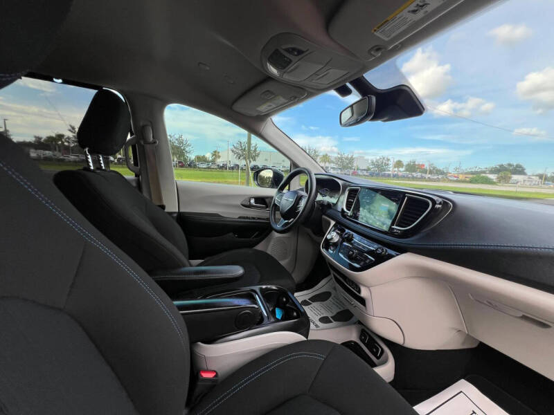 2021 Chrysler Pacifica Hybrid Touring