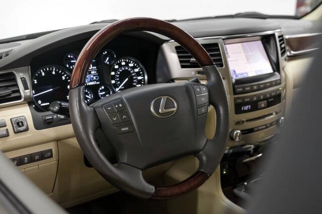 2013 Lexus LX 570