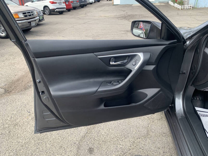 2016 Nissan Altima 2.5 S