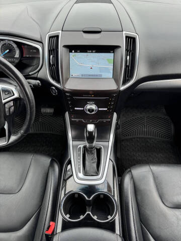 2018 Ford Edge Titanium