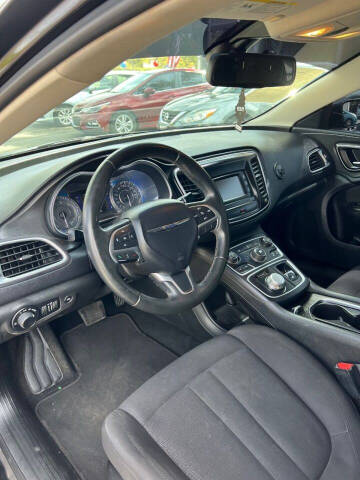 2015 Chrysler 200 Limited