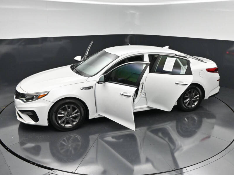 2020 Kia Optima LX