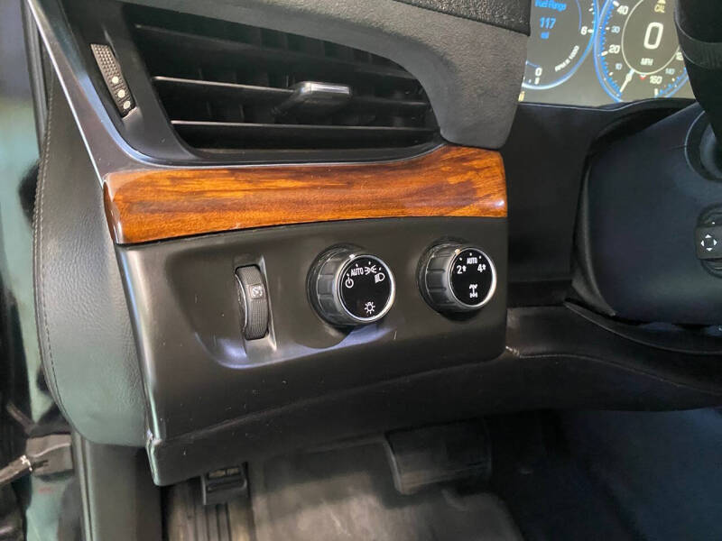 2015 Cadillac Escalade Luxury