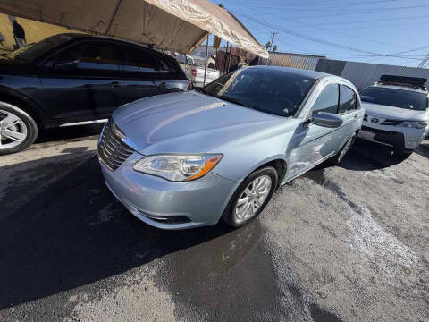 2013 Chrysler 200 Touring