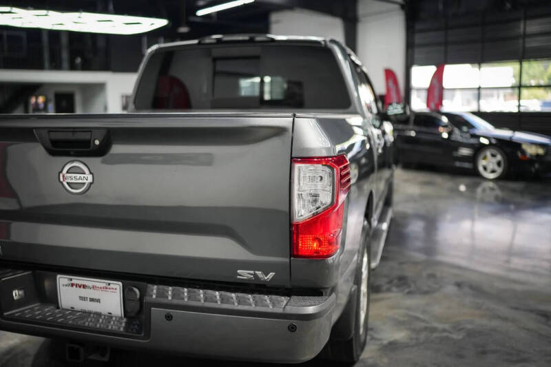 2019 Nissan Titan