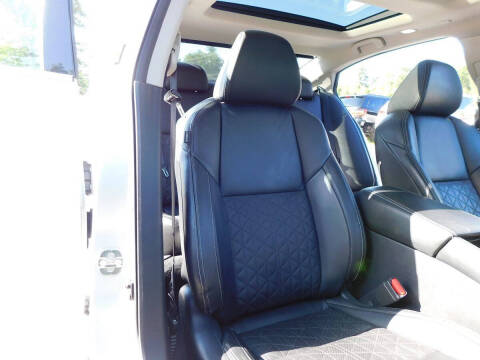 2017 Nissan Maxima Platinum