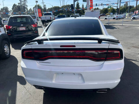 2014 Dodge Charger SXT