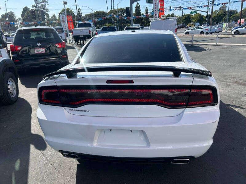 2014 Dodge Charger SXT