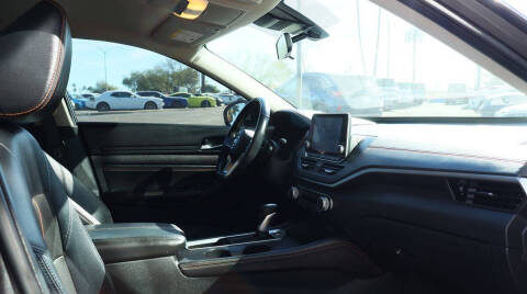 2022 Nissan Altima 2.5 SR