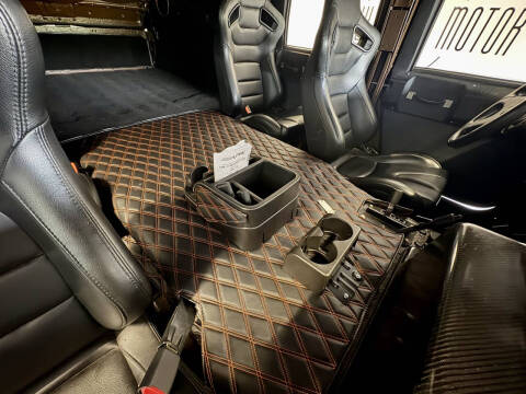 2004 AM General Hummer