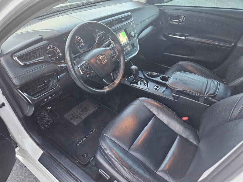 2016 Toyota Avalon Limited