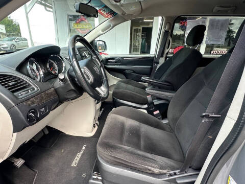 2015 Dodge Grand Caravan SE
