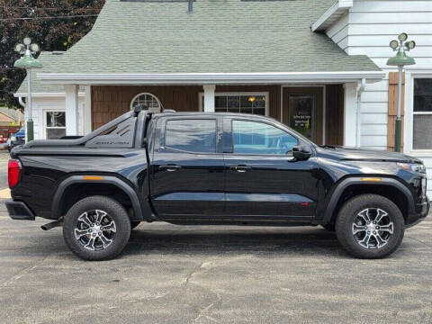 2023 GMC Canyon AT4
