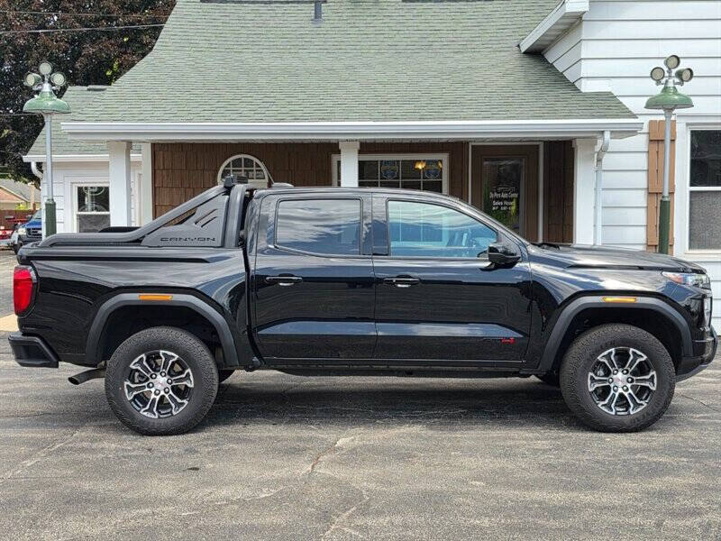 2023 GMC Canyon AT4