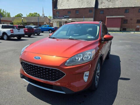 2020 Ford Escape Hybrid Titanium