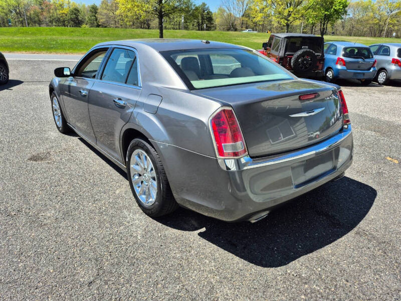 2011 Chrysler 300 Limited