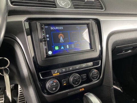 2017 Volkswagen Passat 1.8T R-Line