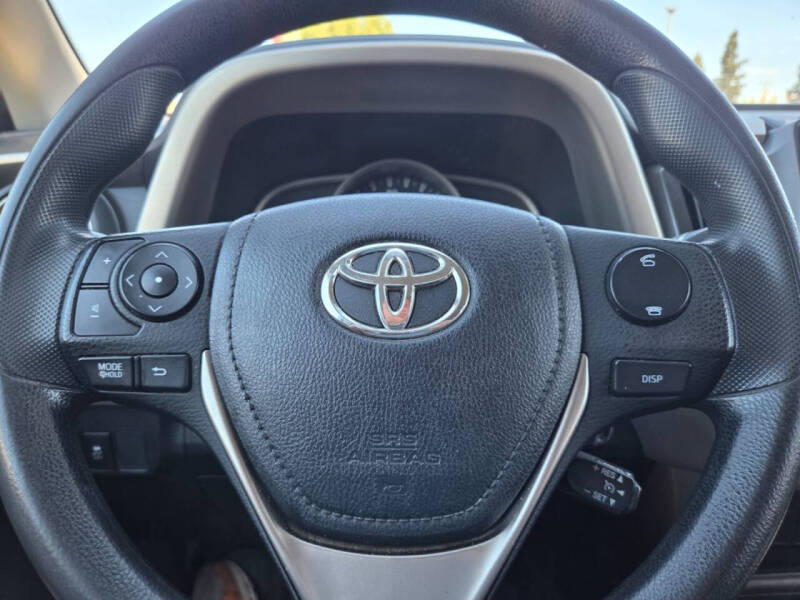 2013 Toyota RAV4 LE