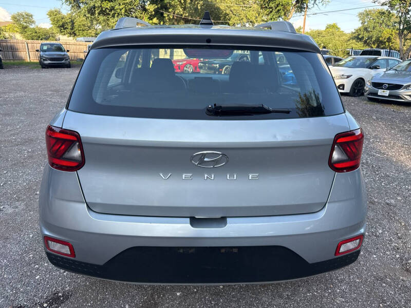 2021 Hyundai Venue SEL